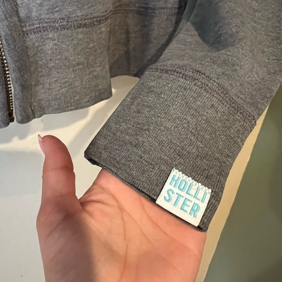 HOLLISTER zip up hoodie Y2K style logo heather gray sz M EUC preppy streetwear - Picture 2 of 7